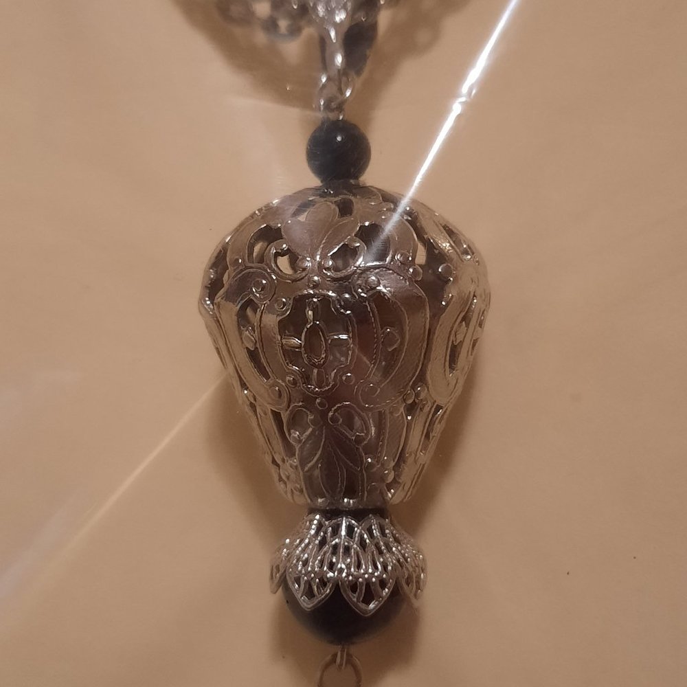 Vintage Sara Coventry pendant silver brocade necklace with tassle